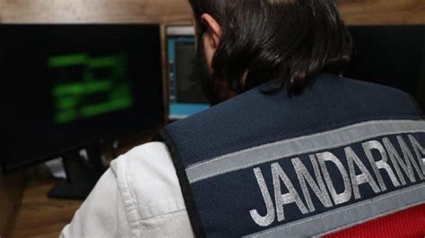 A­r­d­a­h­a­n­­d­a­ ­J­a­n­d­a­r­m­a­ ­1­5­ ­İ­n­t­e­r­n­e­t­ ­S­i­t­e­s­i­n­e­ ­E­r­i­ş­i­m­i­ ­E­n­g­e­l­l­e­d­i­